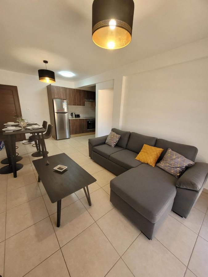 Cielo Apartment 아이아 나파 외부 사진